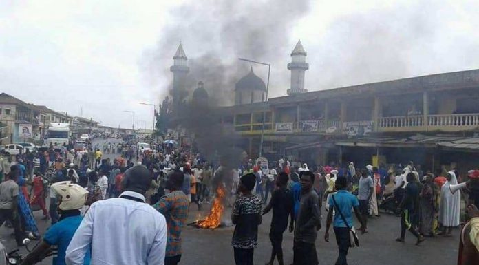 JUST IN: 1 KILLED, 3 injured in renewed clashes between Abudus and Andanis at Ya-Naa’s funeral