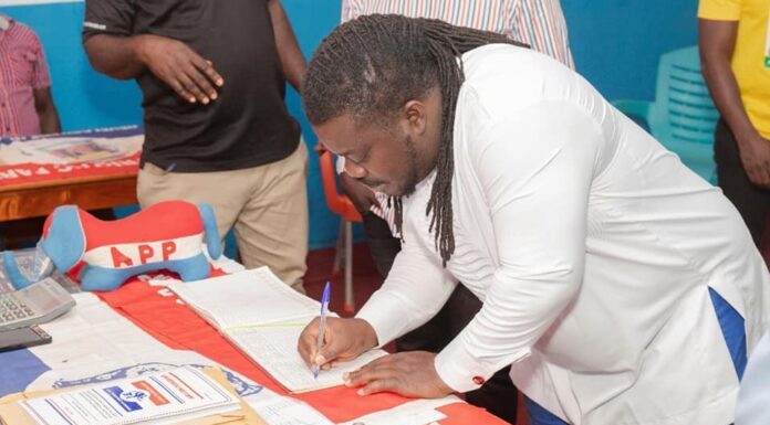 Obour Files Nomination form to Contest as Member of Parliament for Asante Akyem Constituency