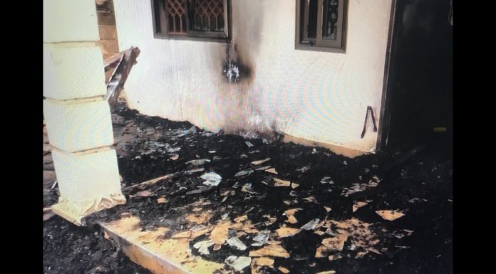 Ofankor murder: Angry residents burn down ‘killer’ landlord’s property