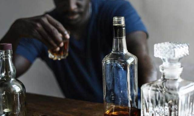 Drunkards Association Wants The Double-Track System Introduced at drinking spots