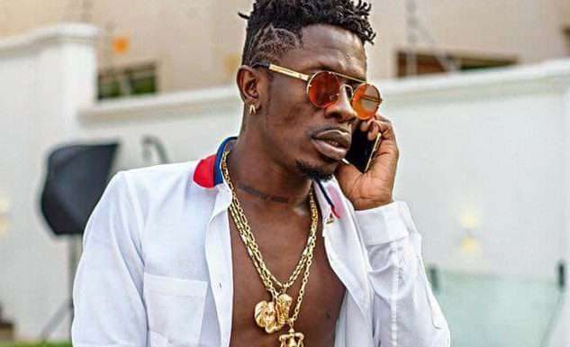 ‘I can stay in a room with 5 girls without touching them’ – Shatta Wale