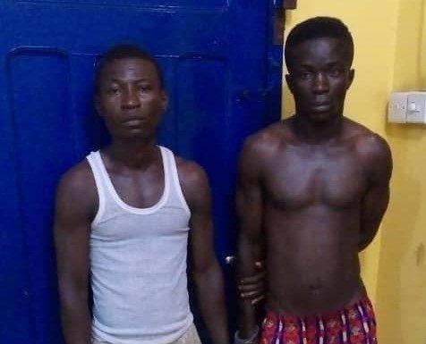 Police Arrests 2 For Assaulting An Officer Who Interrupted Their Fake Phone Deal.