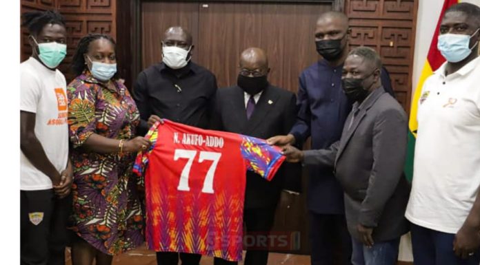 Akufo-Addo donates Gh¢1m to Hearts of Oak