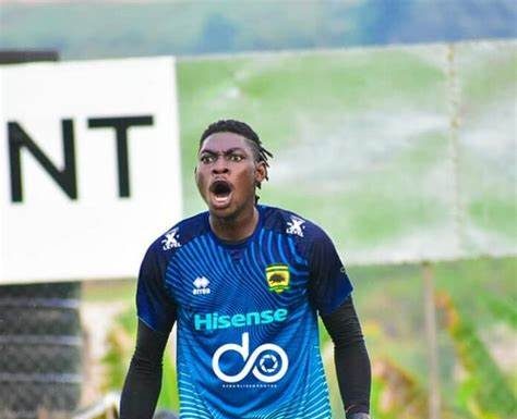 Razak Abalora leaves Asante Kotoko to join FC Sheriff Tiraspol