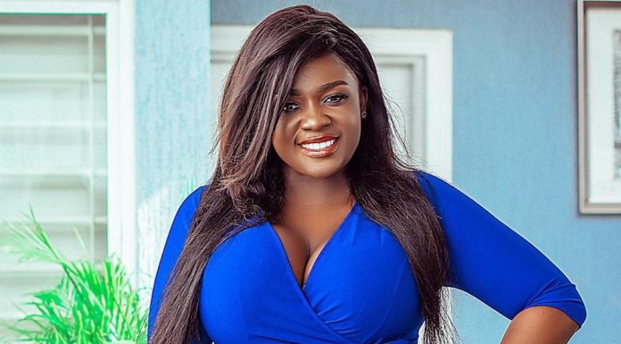 “My wigs alone cost ¢17,000” – Tracey Boakye to critics