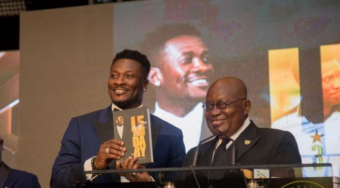 Akufo-Addo launches Asamoah Gyan’s “Legyandary” autobiography