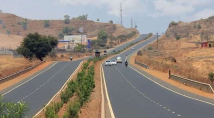 Dualise major roads to reduce accidents – Okyenhene tells government