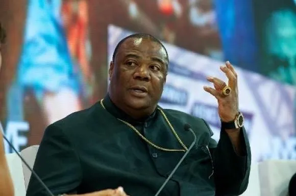 ‘Arrest the cedi, stabilize it in prayer; in the name of Jesus’ – Duncan-Williams prays