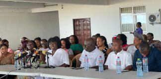 Makola: Ghanaian Traders Take On Nigerian Wig Sellers.