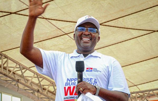 My gov’t will stabilise the Cedi through gold purchase program – Bawumia