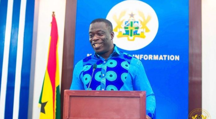 Public sector workers get 23% pay increase